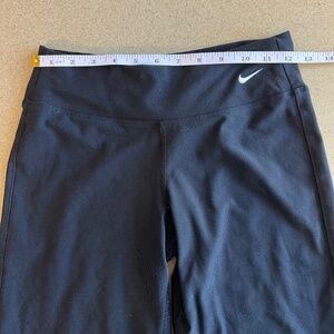 Nike fit dry capris size xs